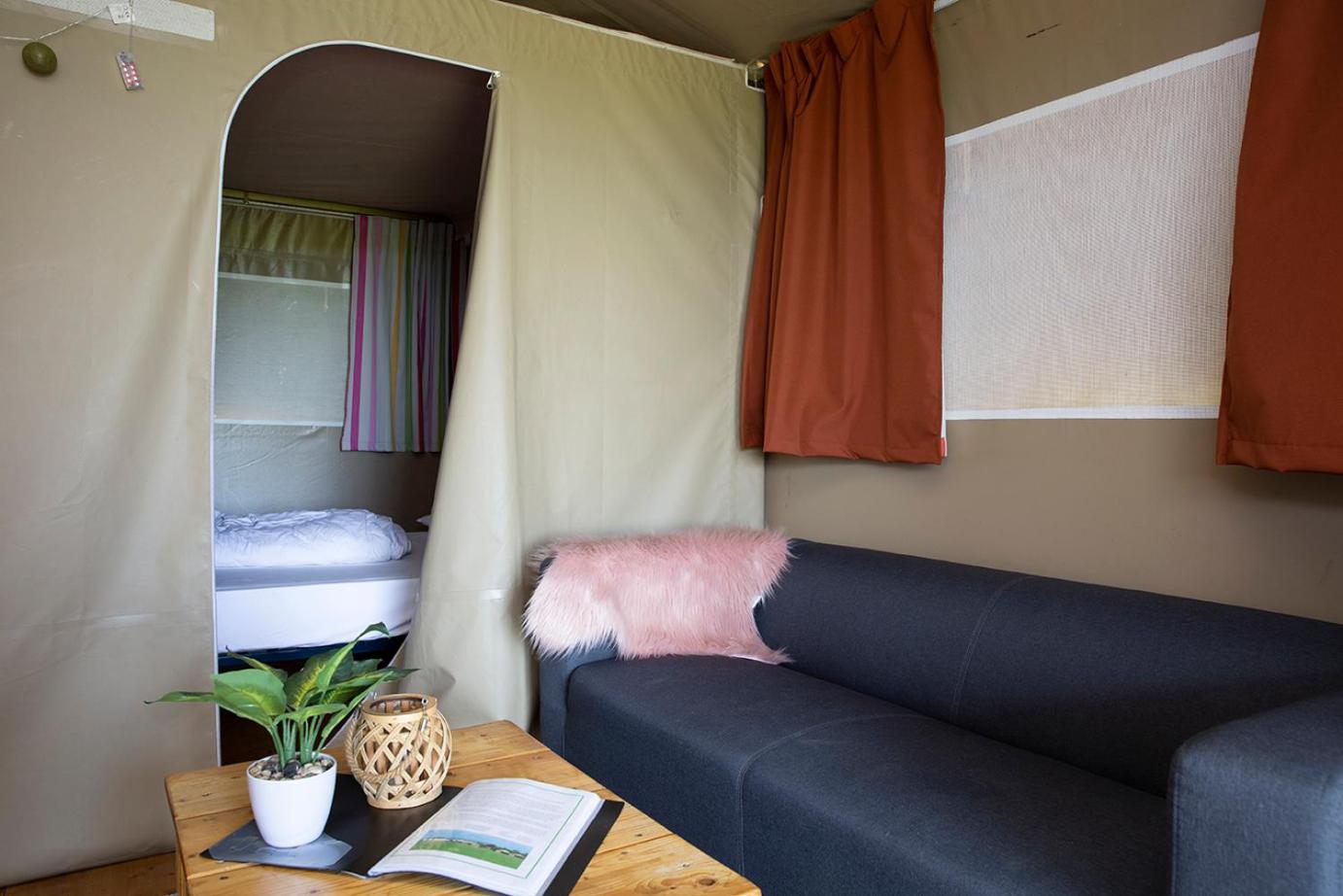 Boerderij Camping Nixhoeve Genderen Extérieur photo